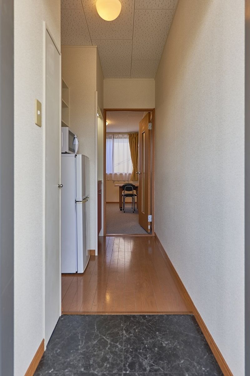 レオパレスセラヴィⅡ 玄関