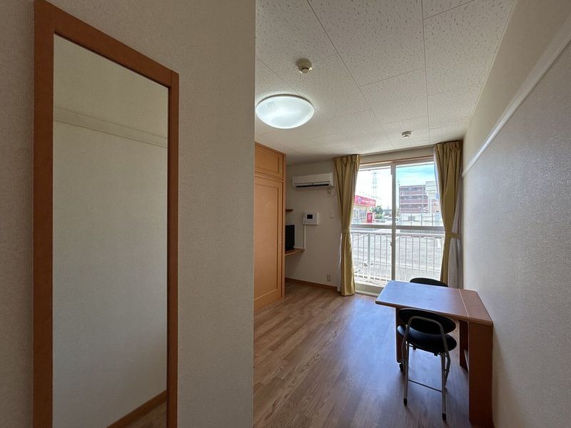 レオパレスどりーむＳ 居間