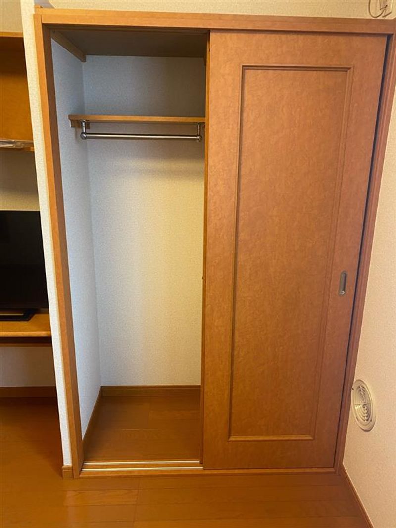 レオパレスシャンブル 収納