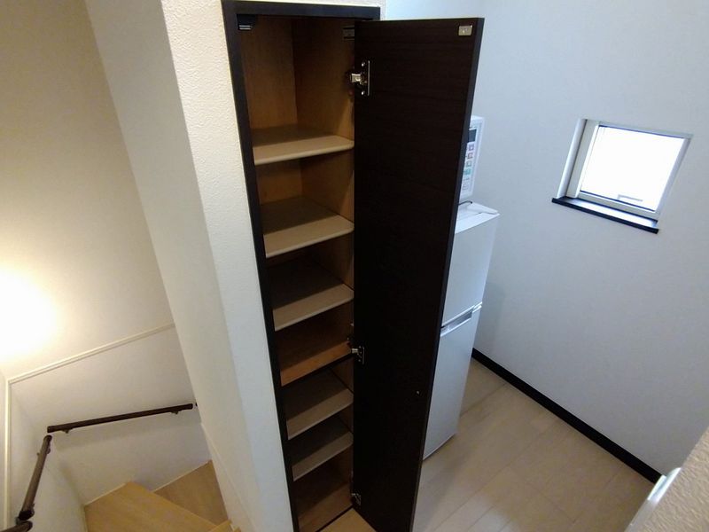 レオネクストシオン北沢 玄関
