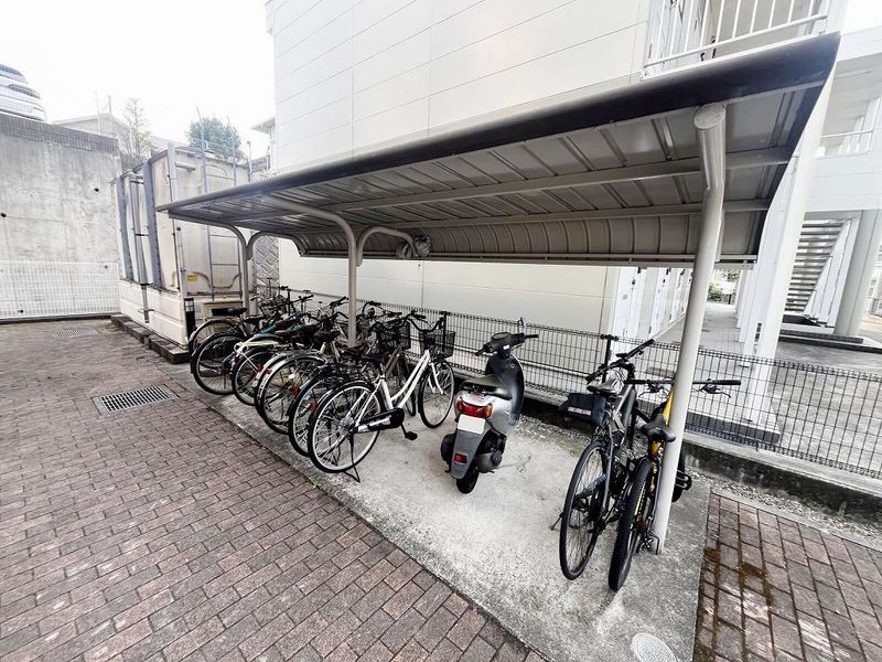 レオパレスシャルム 共用部分