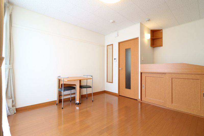 レオパレスＮｏｒｔｈＲｉｖｅｒ 居間