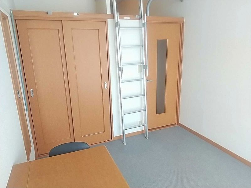 レオパレスＩＴ 居間