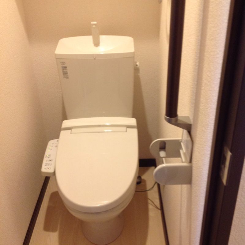 レオネクストリバーサイド双葉 トイレ