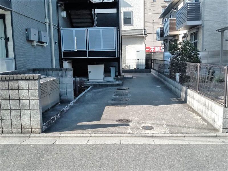 レオパレスＭａｋｅａｒｒｏｗⅡ エントランス