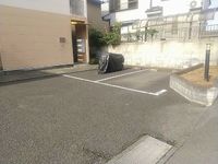 レオパレス翁樹 駐車場