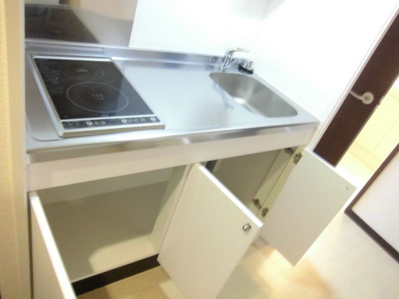 LEONEXT Edel Heim Nhà bếp