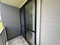 レオパレスアゼリアカーサ バルコニー
