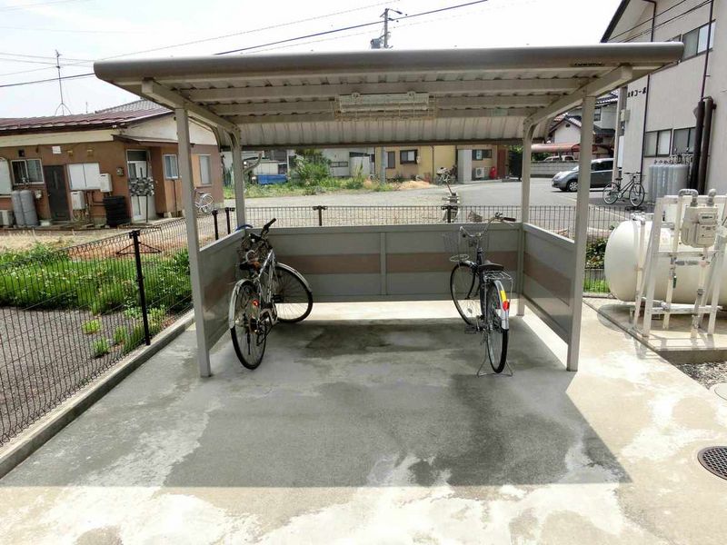 レオパレスコーネリア 共用部分