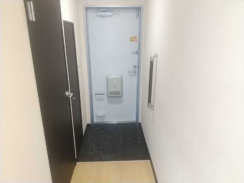 レオネクストシェーンシャイン 玄関