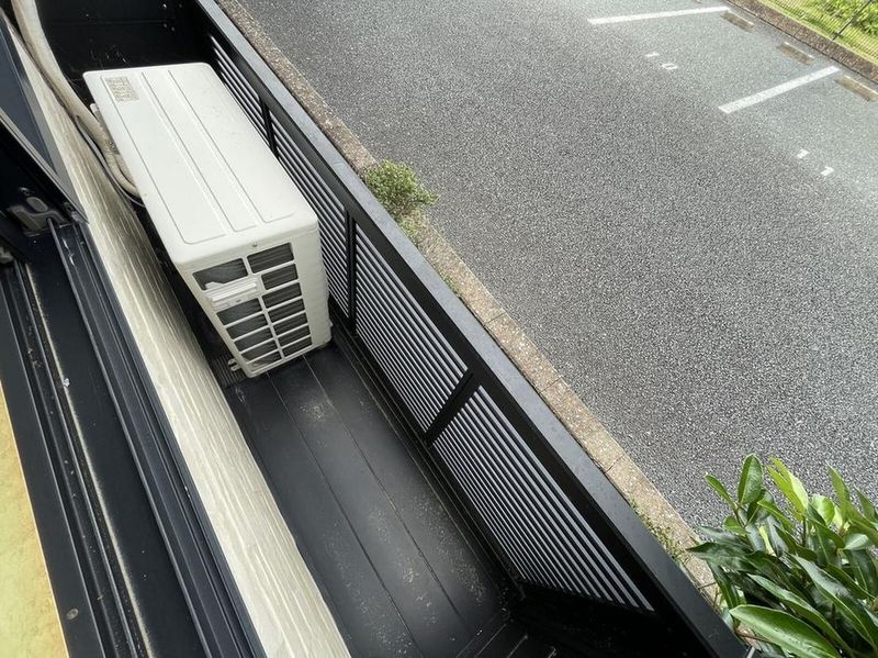 レオパレスミラフェリーチェ バルコニー