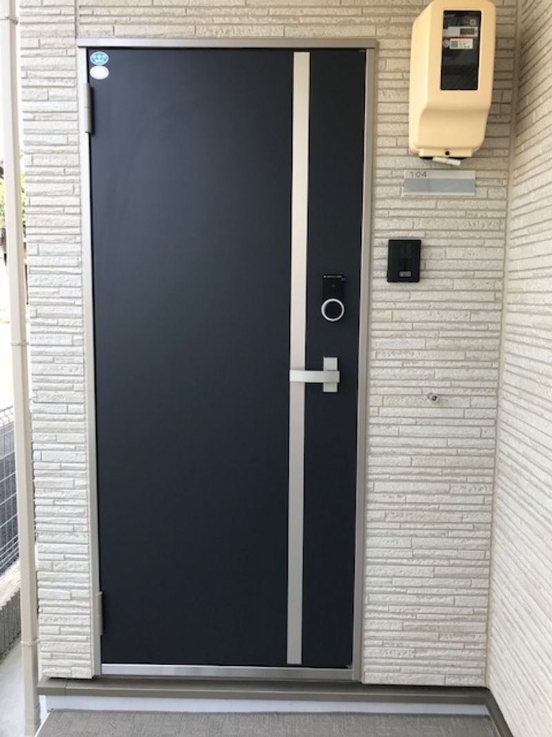 クレイノ前川３ 玄関