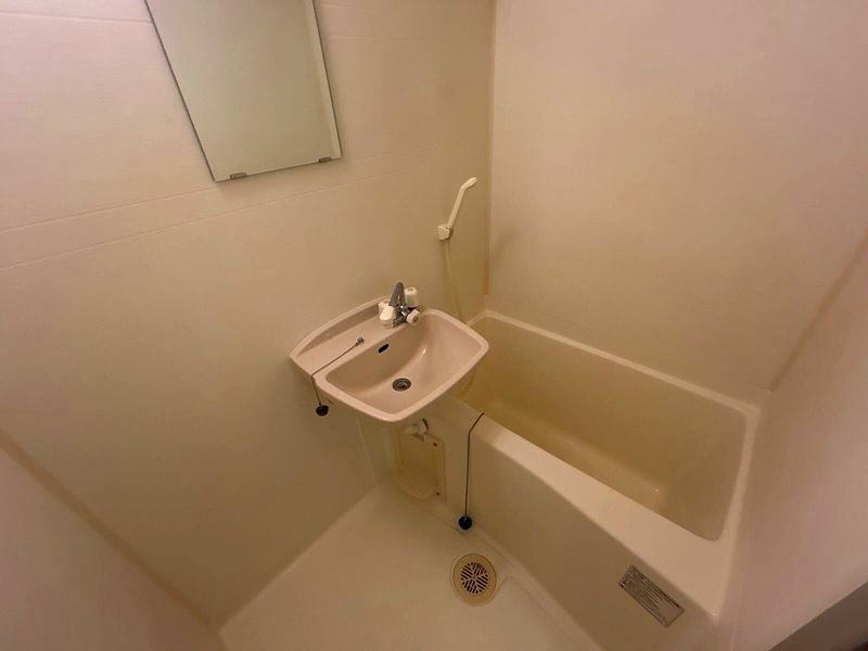 leopalace Chihaya Bathroom