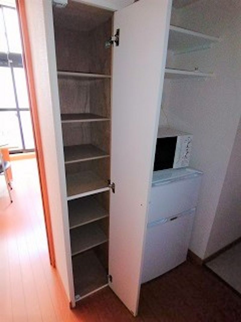 レオパレスシャイン 収納