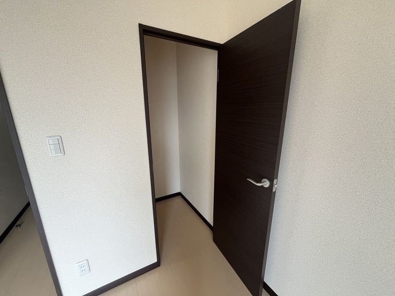 LEONEXT Mint Storage