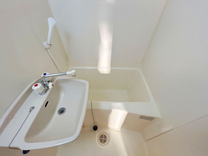 レオパレスもみじ山 風呂