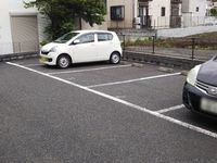 レオパレスエスポワール 駐車場
