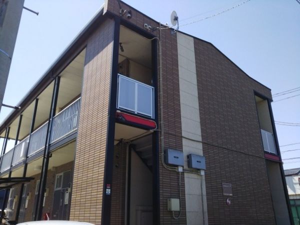 レオパレス南流山 外観