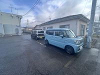 leopalace Oracion Parking lot