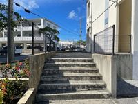 レオパレスみやらび エントランス