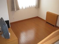 レオパレスエトランゼ 居間