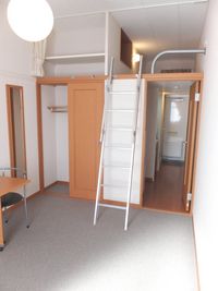 レオパレスアスナロ 居間
