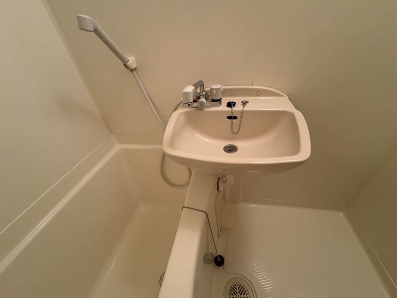 レオパレスアゼリア 洗面台