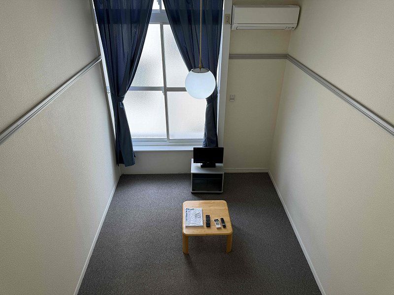 レオパレスクワルト高木 居間