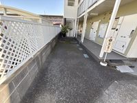 レオパレスＦＩＴⅡ 駐車場