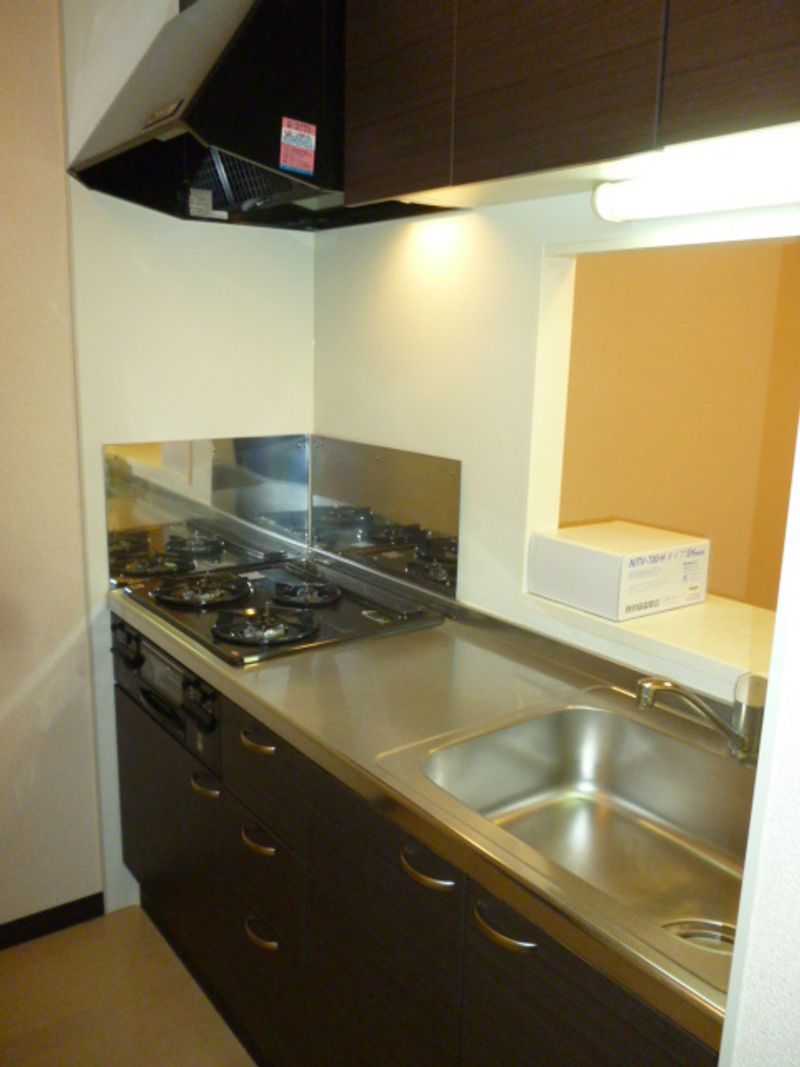 レオネクストタウンコート　中央 キッチン