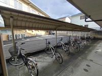 レオパレス歩 駐車場