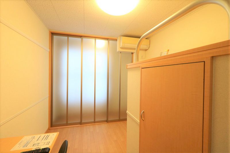 レオパレス京都鞍馬口 居間