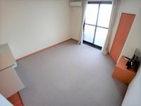 レオパレスサラス 居間