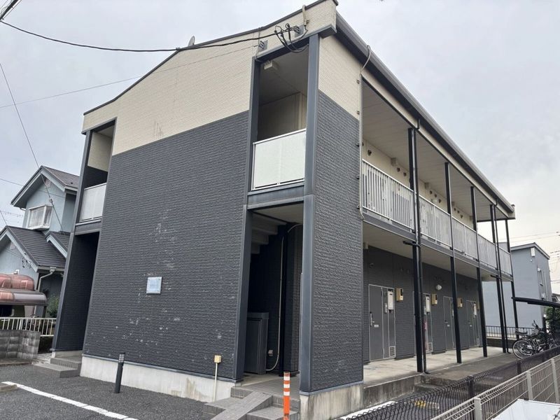 レオパレスラングシェーン 外観