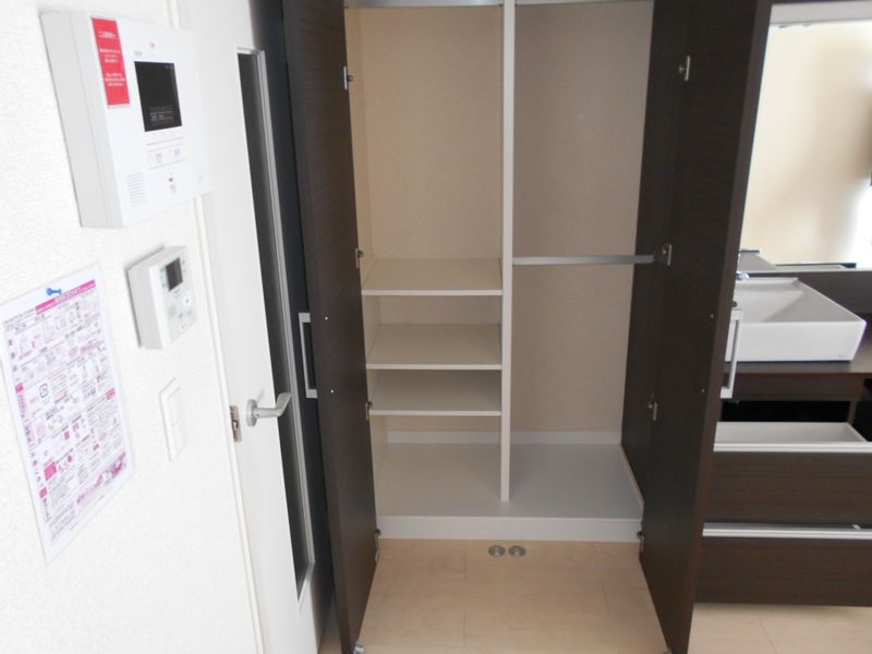 レオネクストティエラ 収納