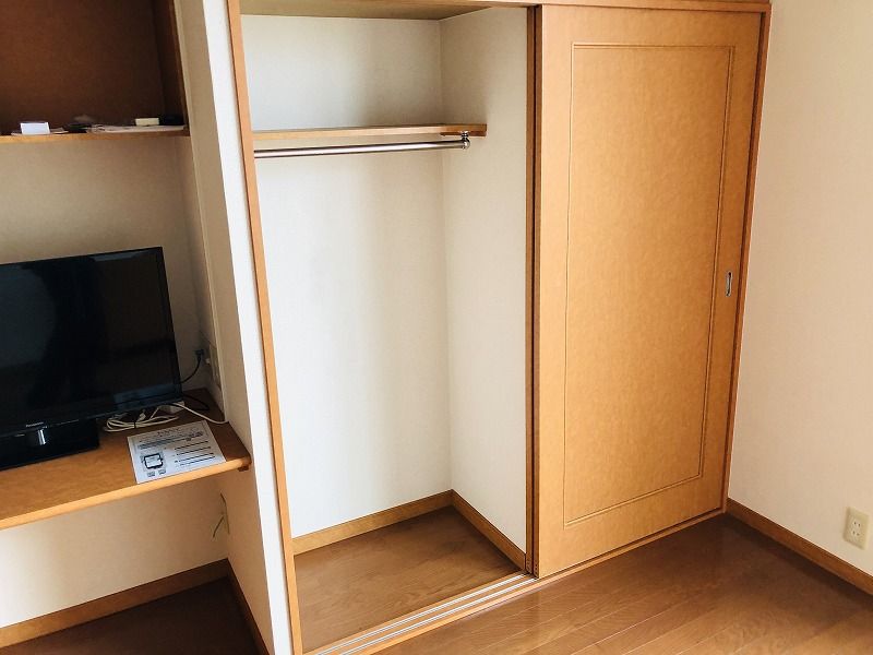 レオパレスルミエール 収納