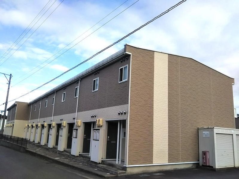 レオパレスかたびら新町　Ⅱ 外観