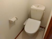 レオパレスアントラー トイレ