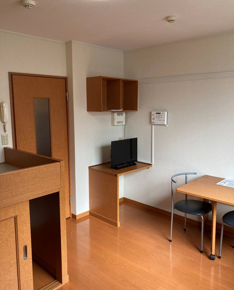 レオパレスクレール 居間