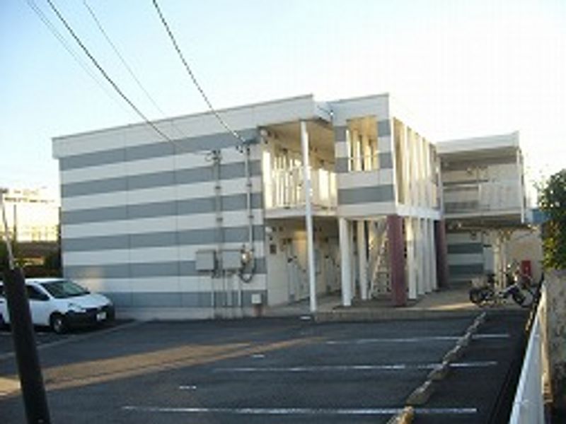 レオパレスＧコート名和 駐車場