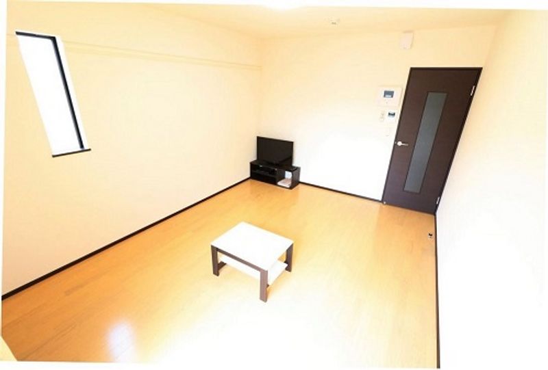 LEONEXT East Town Yoza Entrance