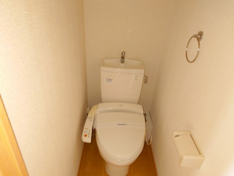 レオパレスカーニバルⅠ トイレ