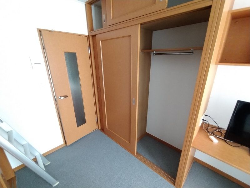 レオパレス駒場東大前 収納