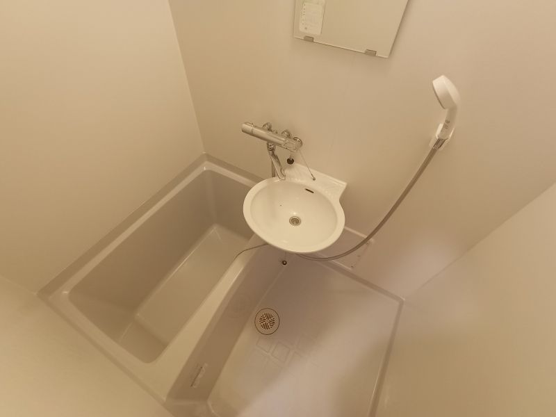 レオパレスセジュール新保 風呂