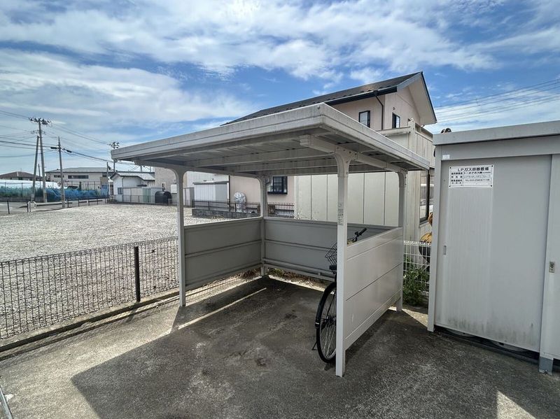 レオパレス北中江 共用部分