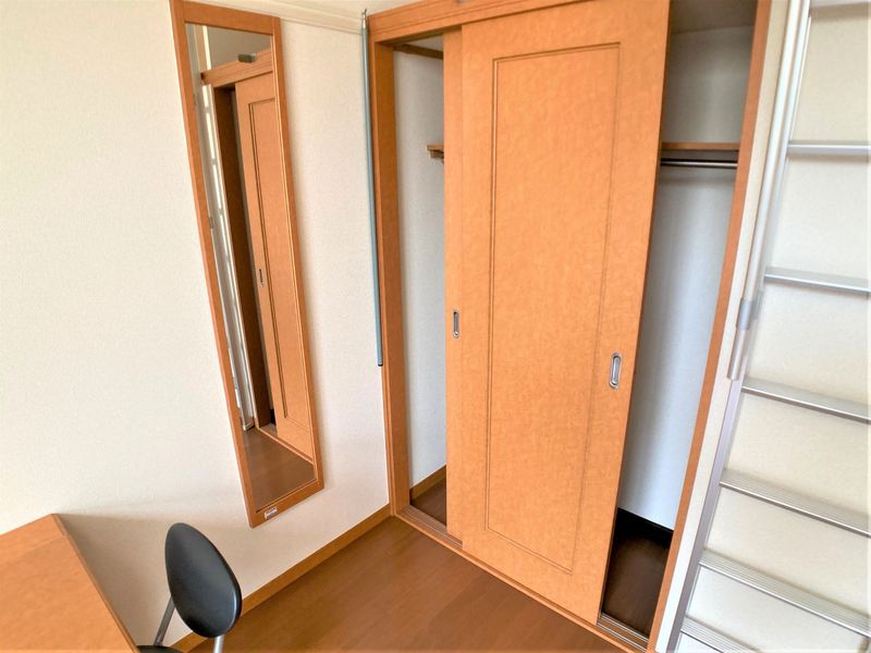レオパレスヴァン壱番館 収納