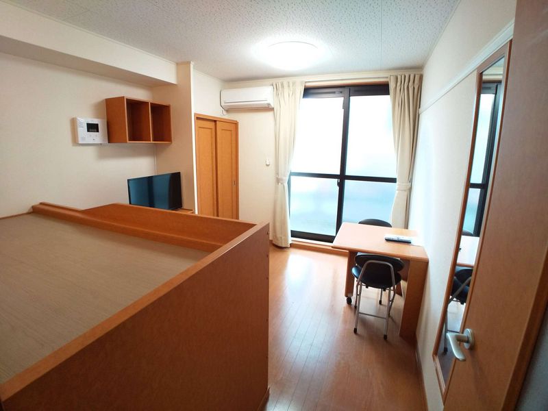 レオパレス新堂Ⅱ 居間