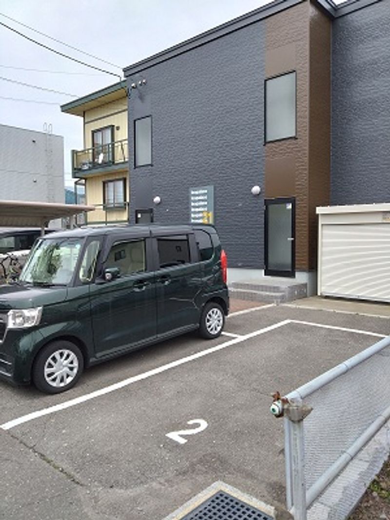 レオパレスカーサブリランテ 駐車場