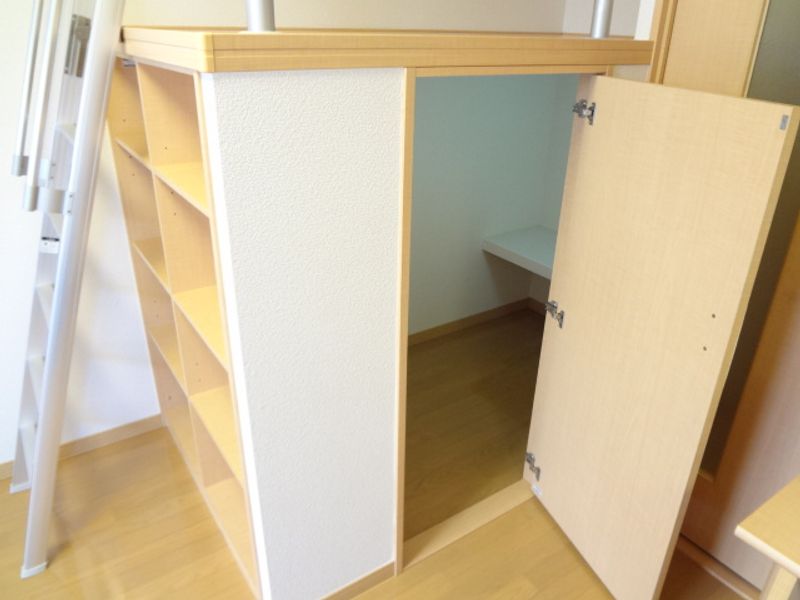 レオパレスオリオン 収納