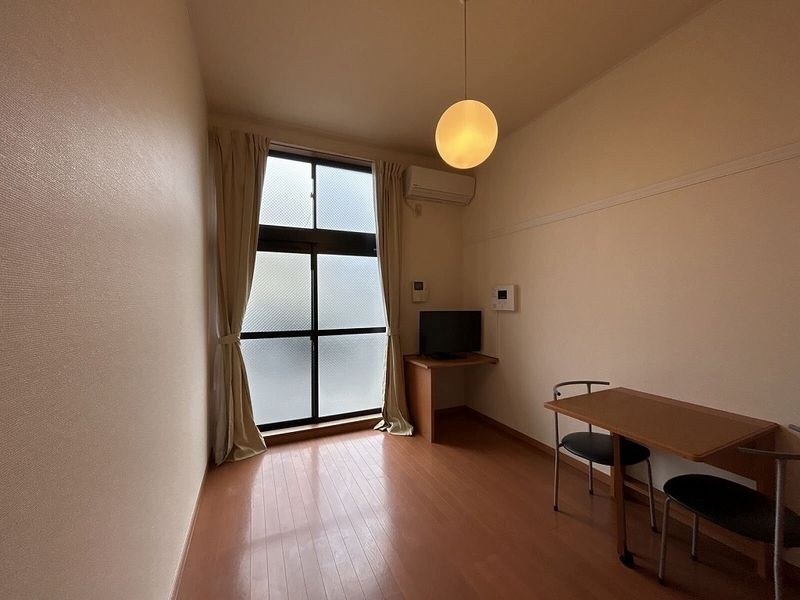 レオパレスプルミエール 居間